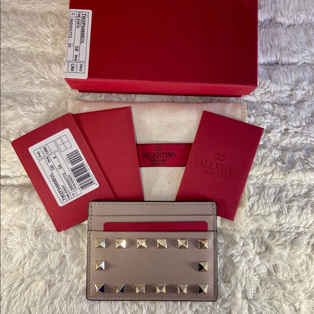 Valentino rockstud card holder